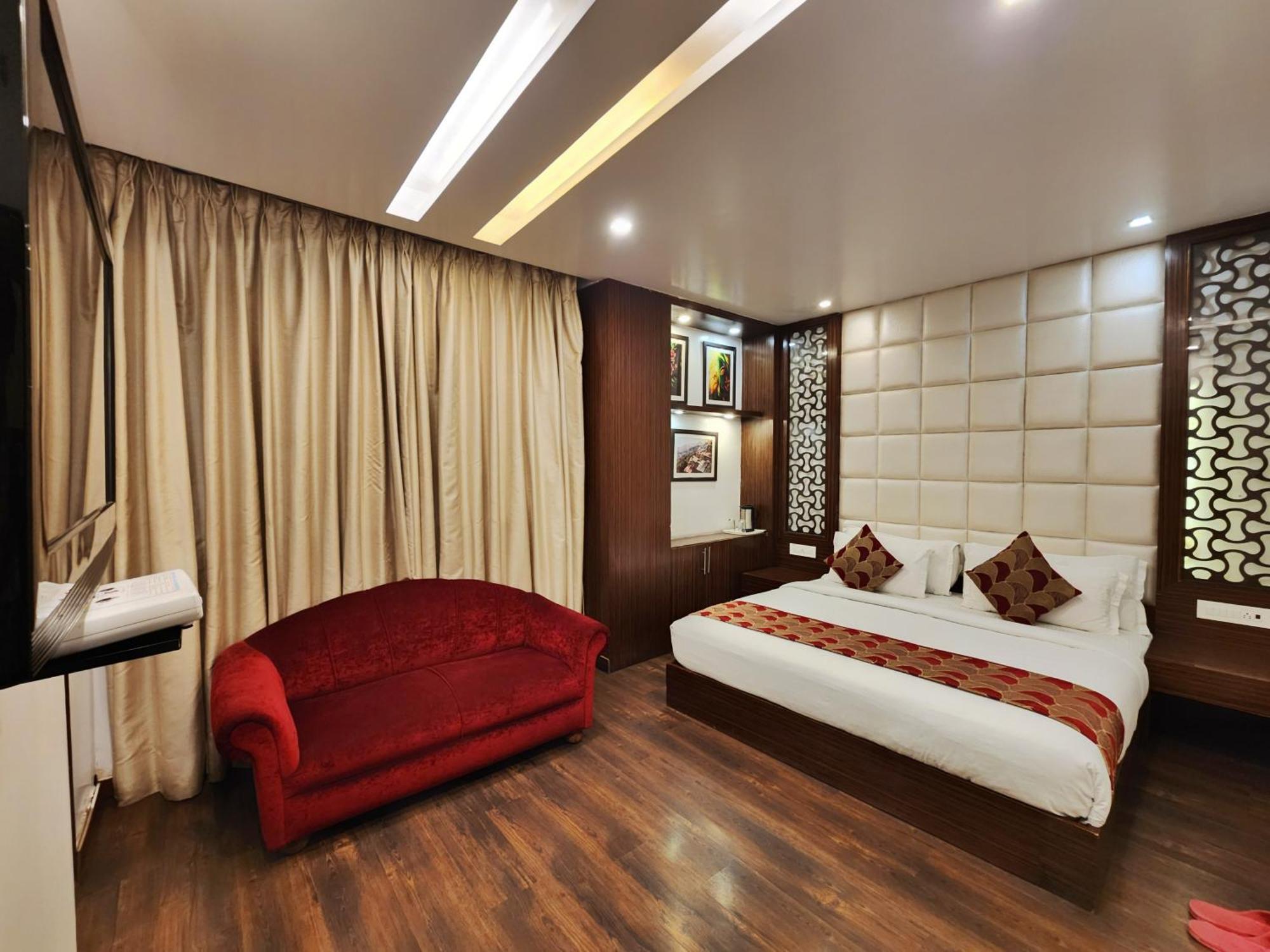 Hotel Surya שימלה מראה חיצוני תמונה