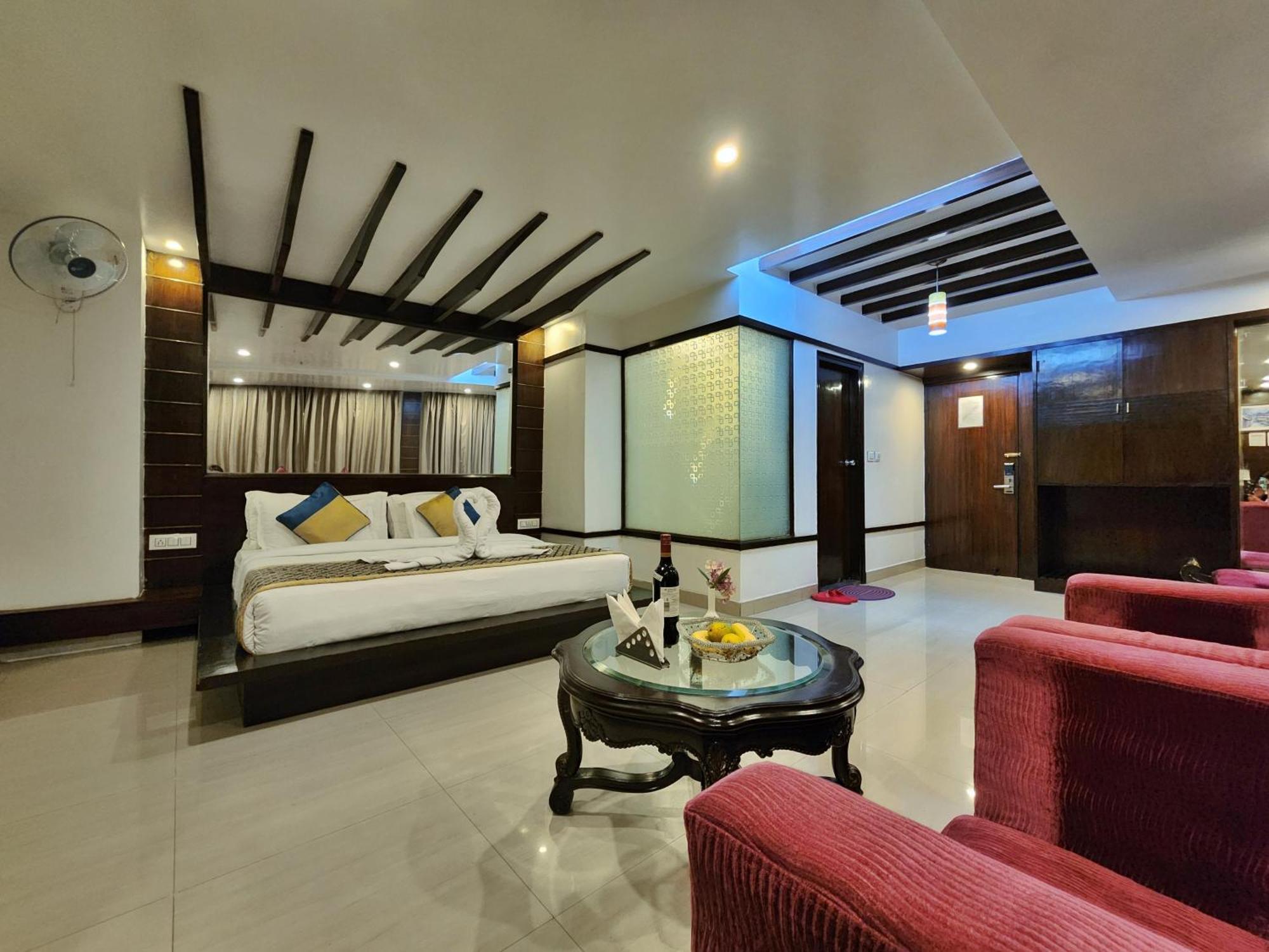 Hotel Surya שימלה מראה חיצוני תמונה