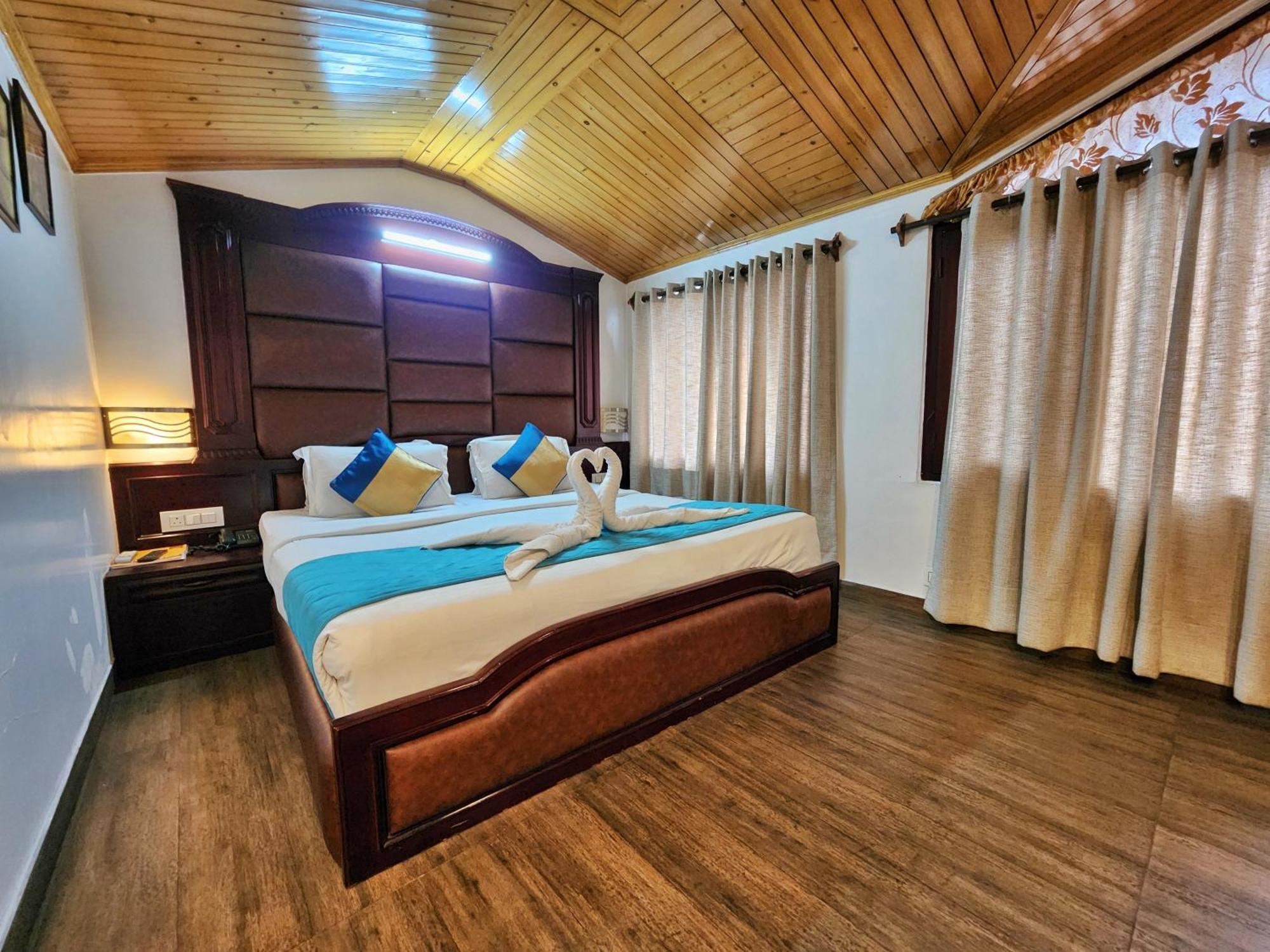 Hotel Surya שימלה מראה חיצוני תמונה