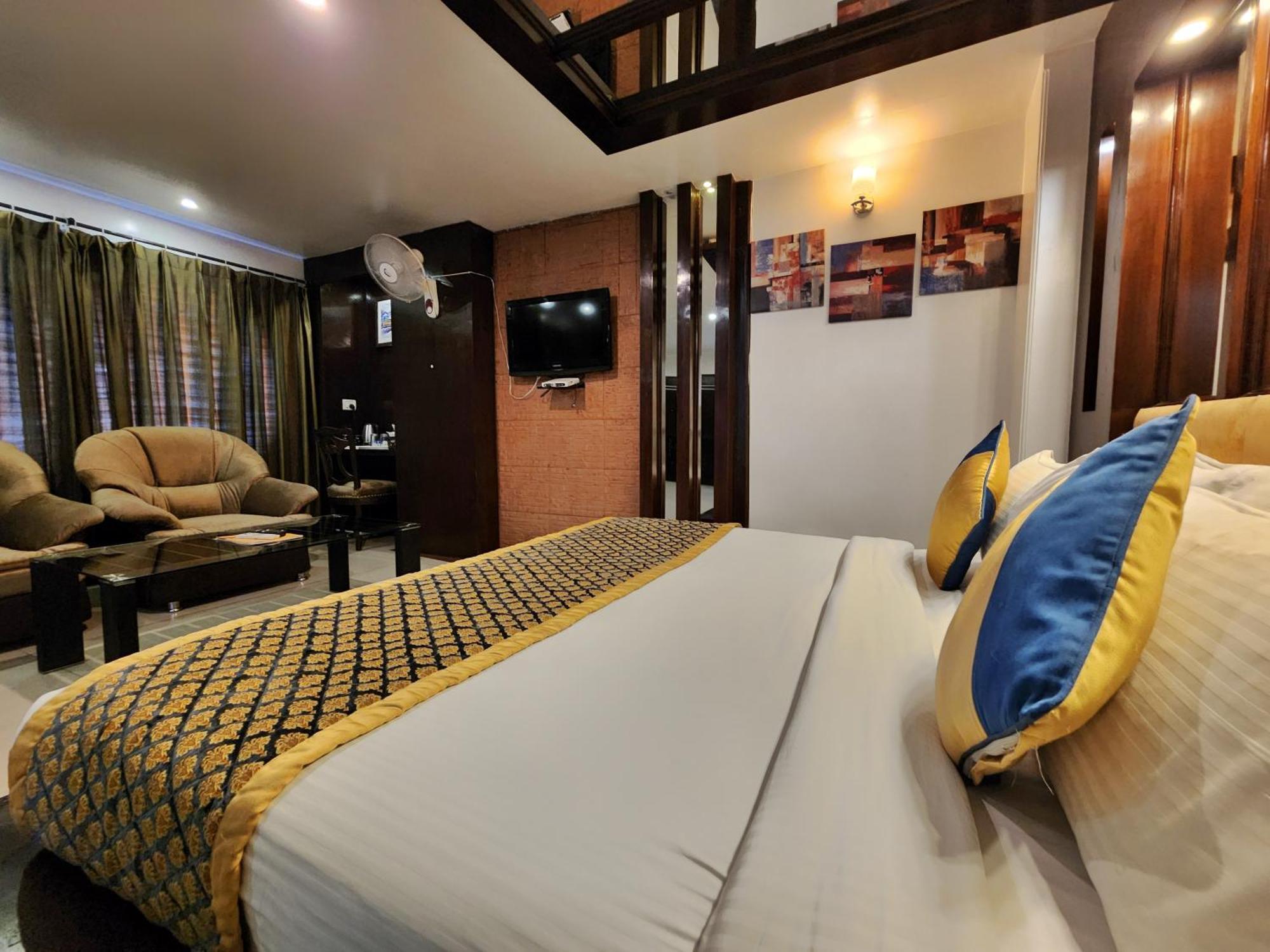 Hotel Surya שימלה מראה חיצוני תמונה