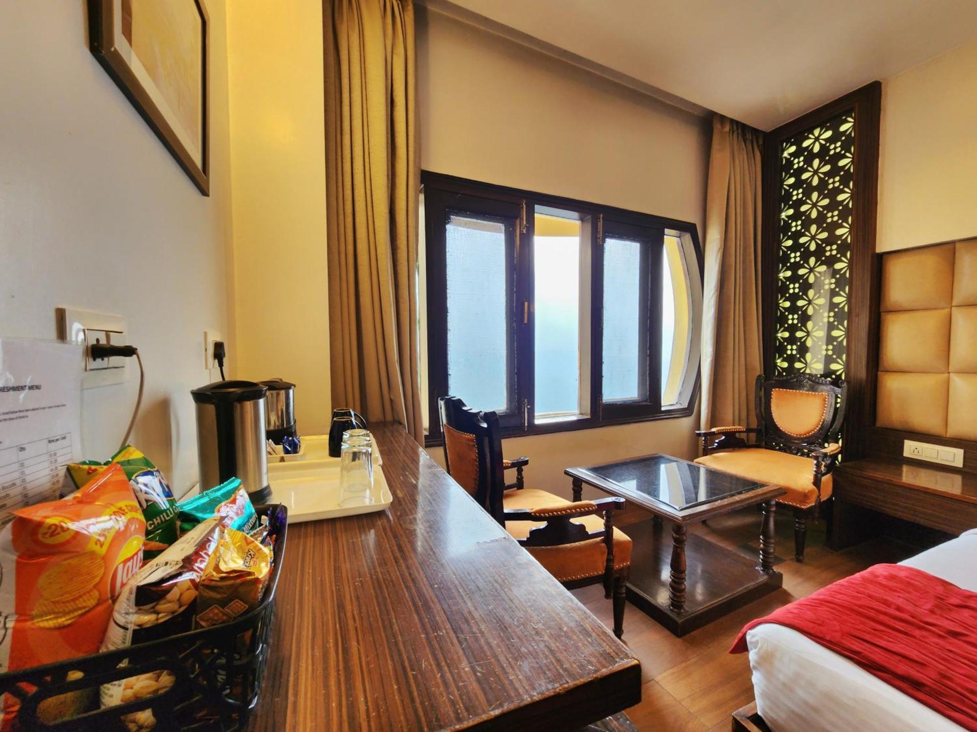 Hotel Surya שימלה מראה חיצוני תמונה