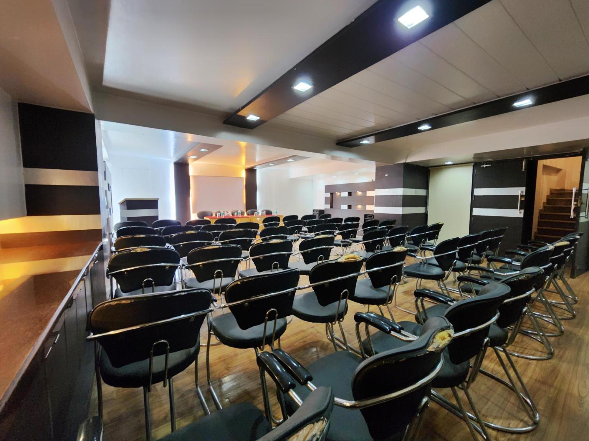 Hotel Surya שימלה מראה חיצוני תמונה